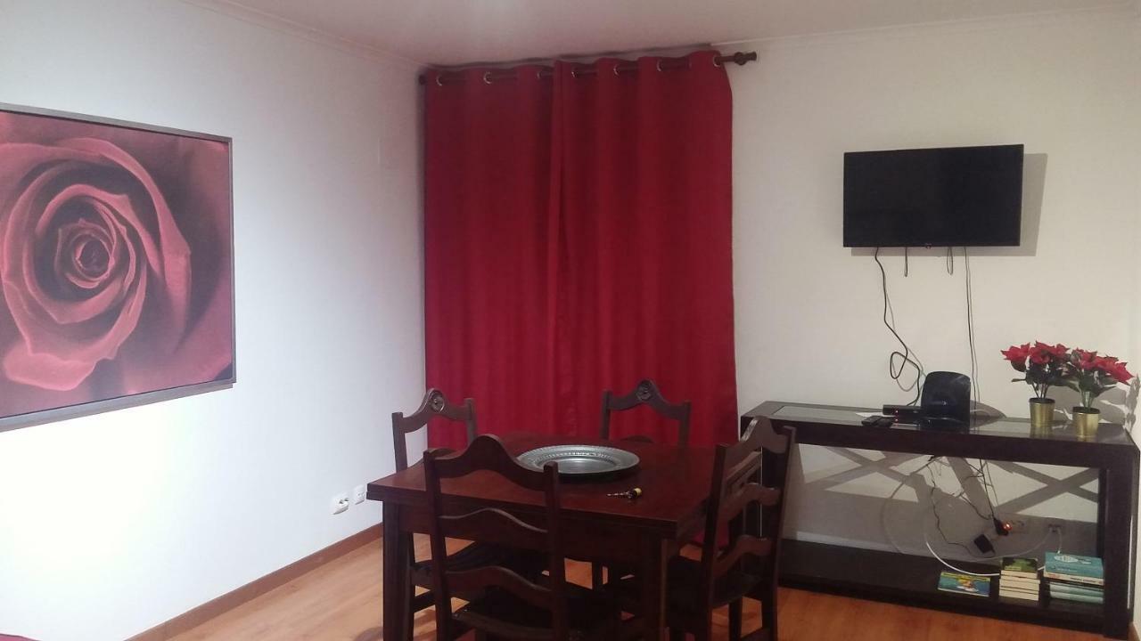Encarnacao Metro 1/2 Apartment Lisbon Bagian luar foto