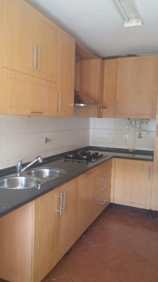 Encarnacao Metro 1/2 Apartment Lisbon Bagian luar foto